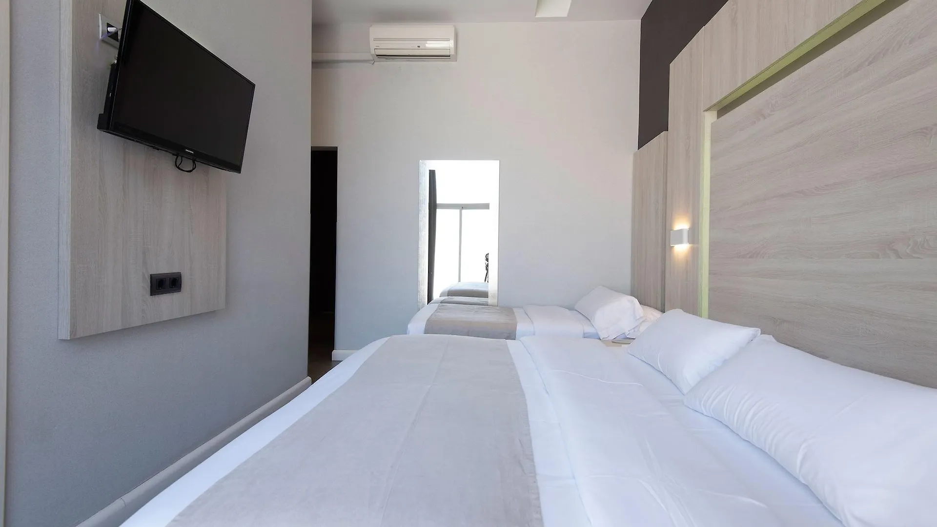 Plaza Goya Rooms Barcelona 2*,  España