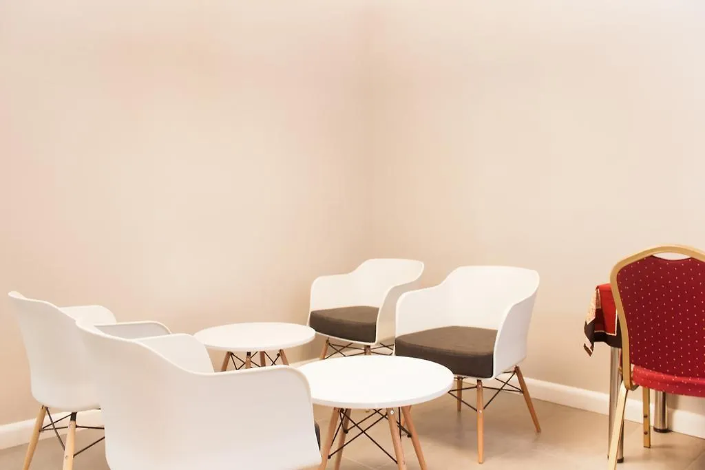 Plaza Goya Rooms Barcelona 2*,