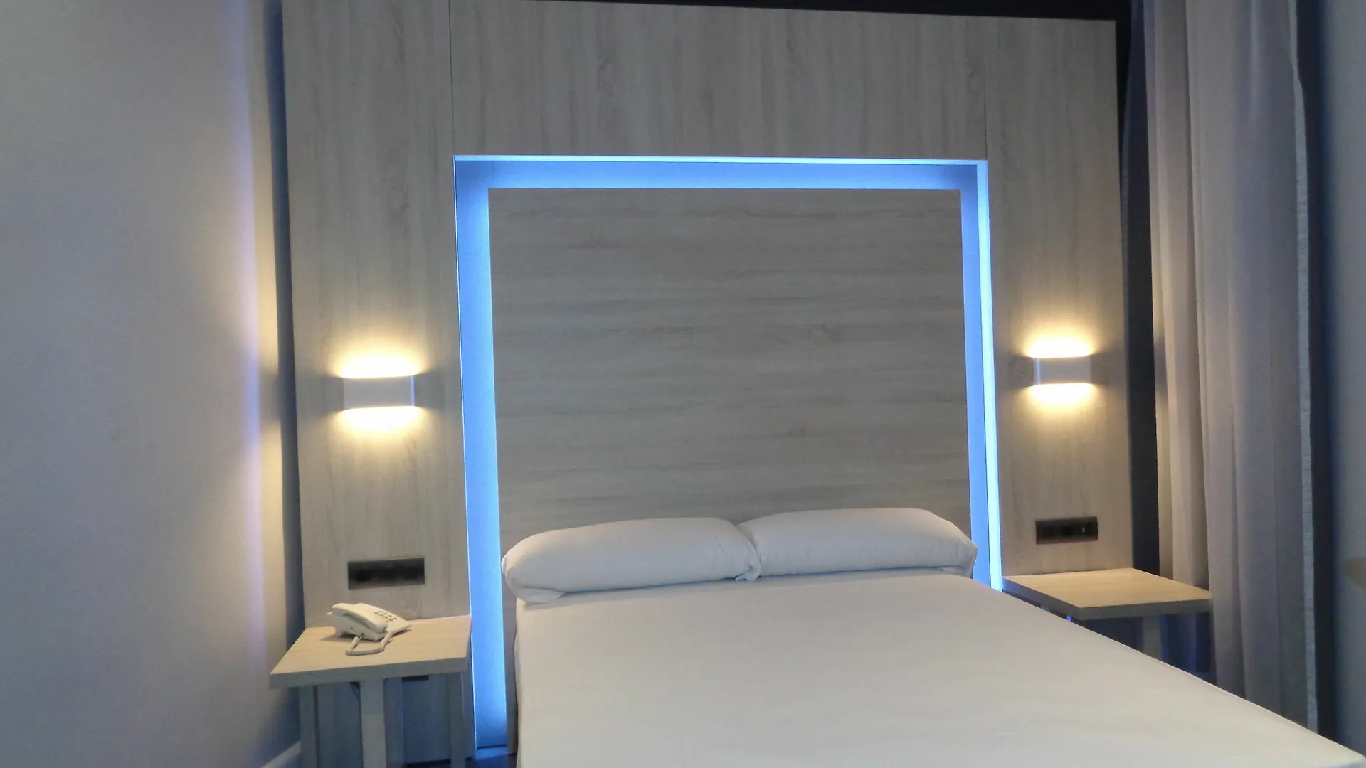 Plaza Goya Rooms Barcelona 2*,