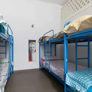  Hostel Bedcelona