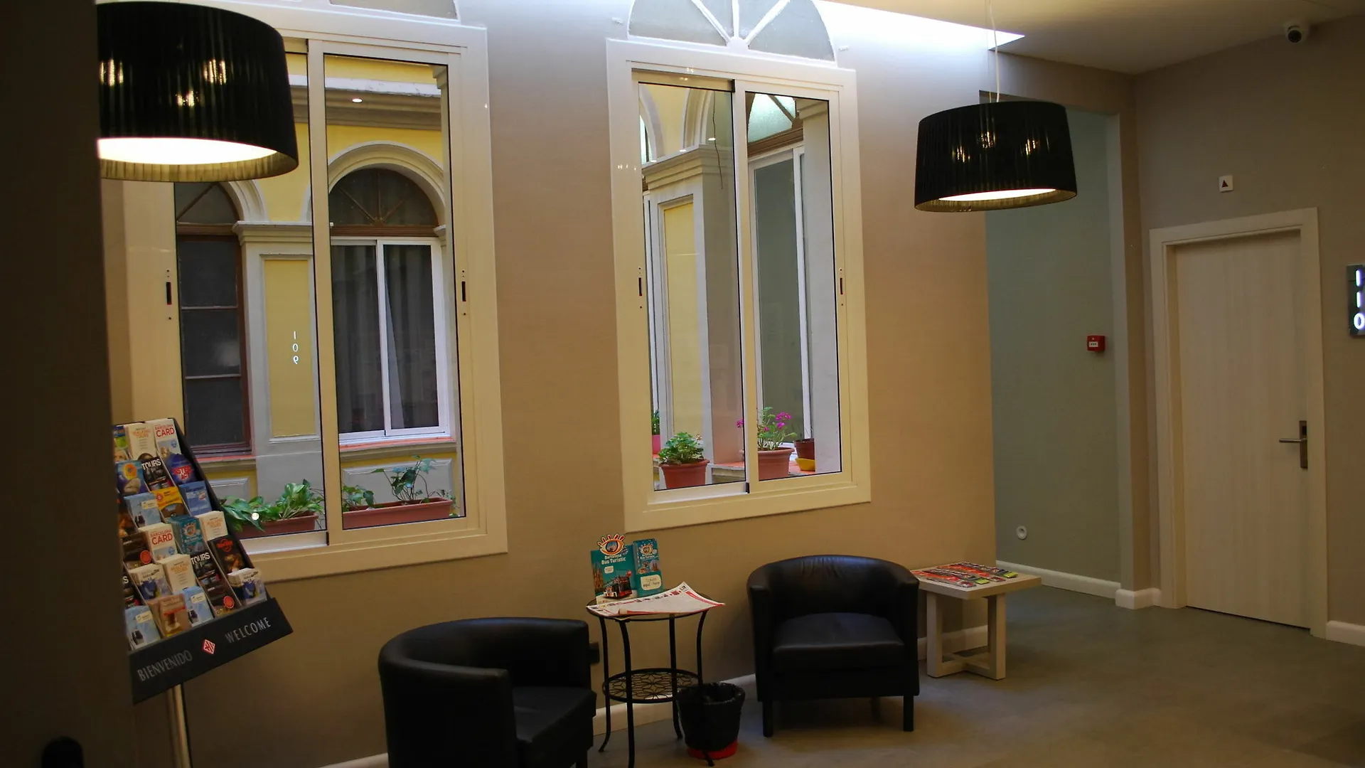 Plaza Goya Rooms Barcelona 2*,
